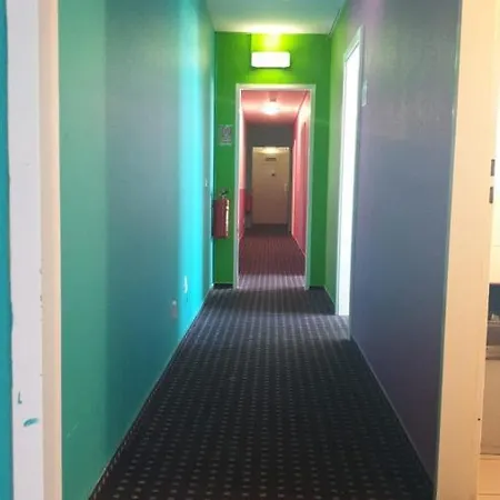 Isas Hostel